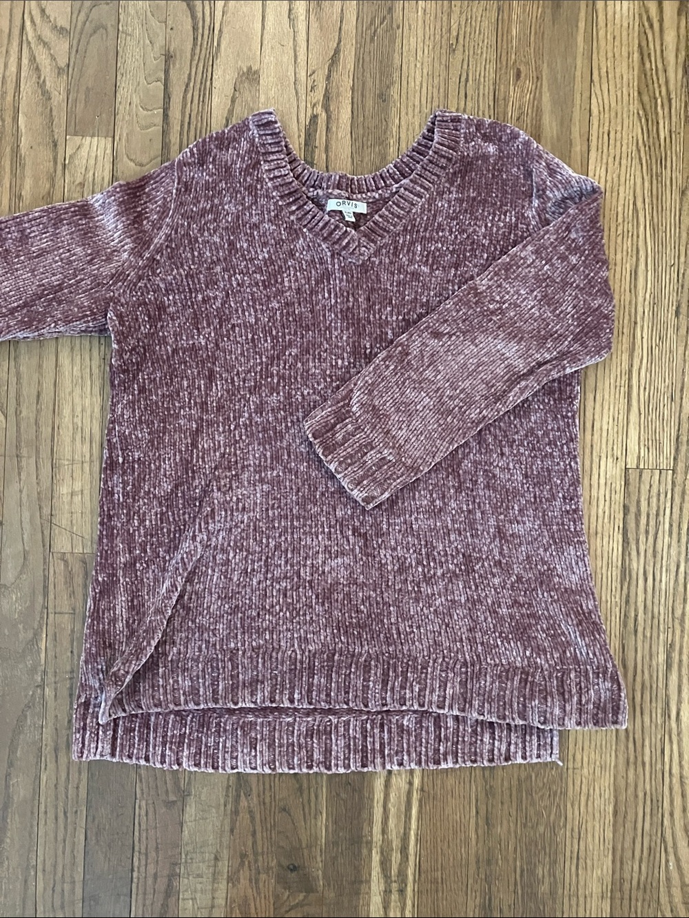 Orvis Chenille V-Neck Sweater in Dusty Mauve